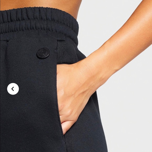 GYMSHARK🚫SOLD🚫 - Picture 5 of 8